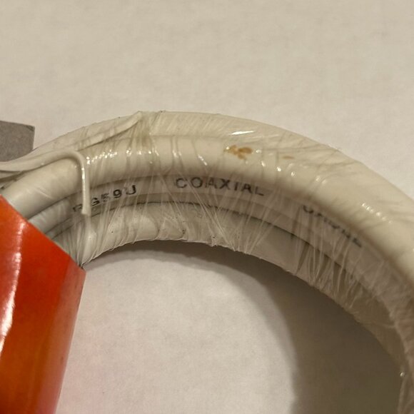 Unopened Set of Two Connector Cables-One for TV and One for Stereo - Picture 4 of 7